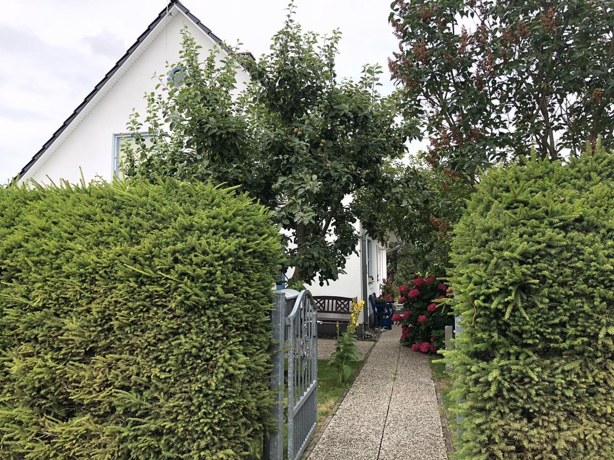 Ferienwohnung Mit Garten Wieck Esterno foto